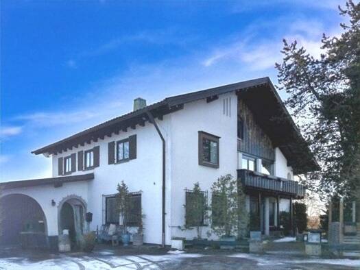 Einfamilienhaus zum Kauf 398.000 € 11,5 Zimmer 330 m² 865 m² Grundstück Meßstetten Meßstetten 72469