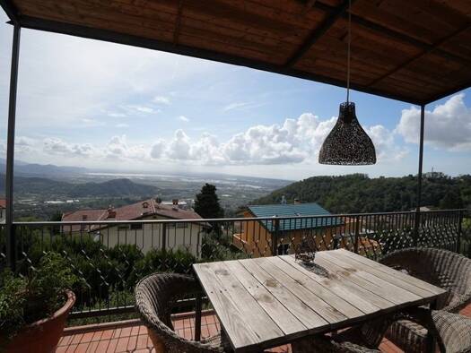 Villa zum Kauf 950.000 € 8 Zimmer 240 m² 950 m² Grundstück frei ab sofort Massarosa 55045