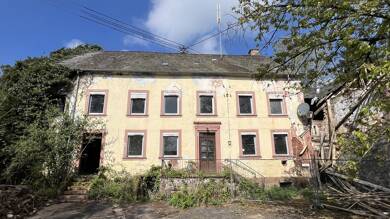 Herrenhaus zum Kauf 118.000 € 12 Zimmer 272 m² 2.300 m² Grundstück Hütterscheid 54636
