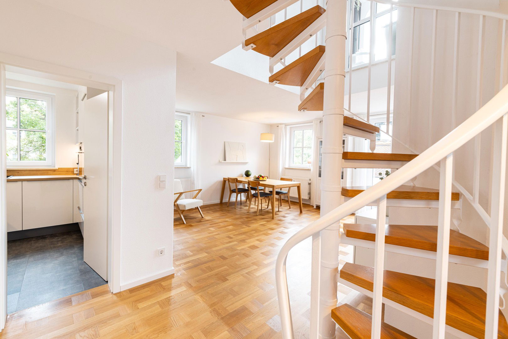 Maisonette zum Kauf provisionsfrei 950.000 € 4 Zimmer 89 m²<br/>Wohnfläche 1.<br/>Geschoss Josephsburg München 81673