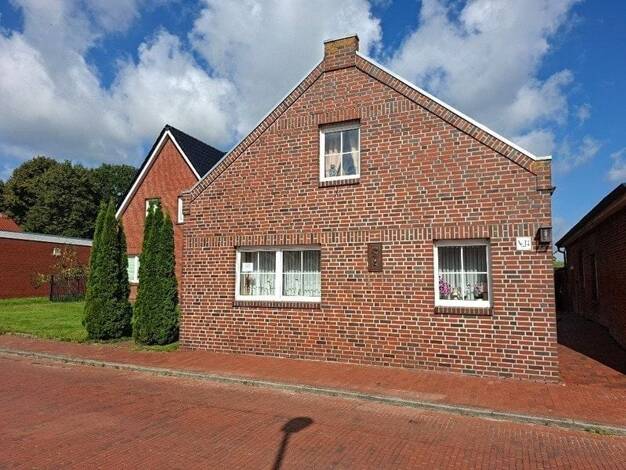 Einfamilienhaus zum Kauf 149.000 € 4 Zimmer 120 m² 145 m² Grundstück frei ab sofort Esklum Westoverledingen 26810