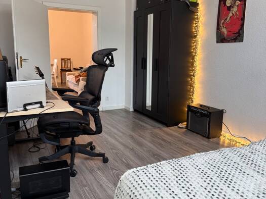 Wohnung zur Miete 428 € 2 Zimmer 42,6 m² Geschoss 3/4 frei ab 01.03.2026 Hermannstr. 37 Innenstadt Bochum 44791