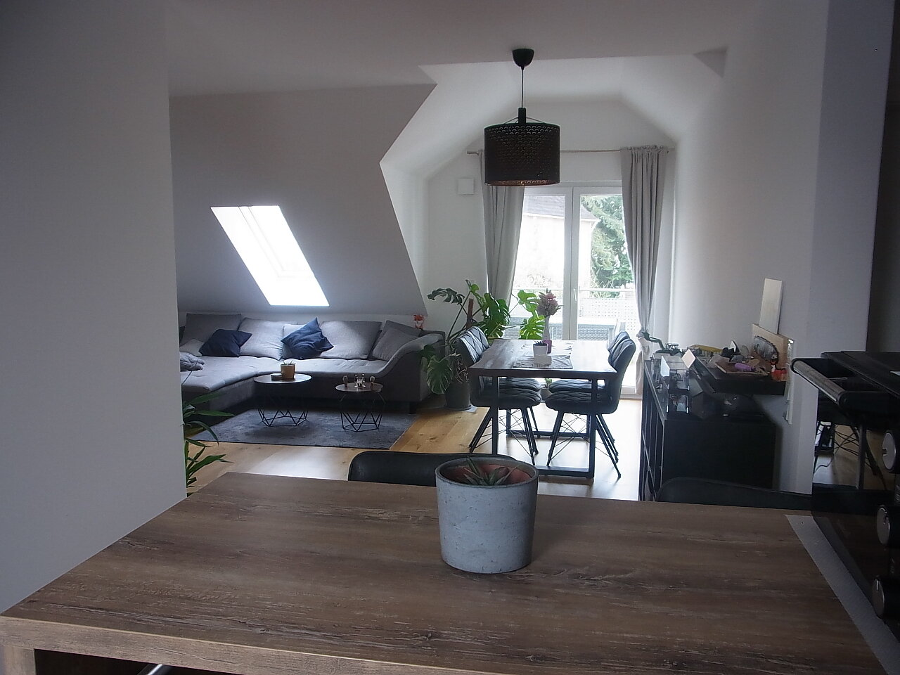 Wohnung zur Miete 900 € 2 Zimmer 71 m²<br/>Wohnfläche 2.<br/>Geschoss 01.02.2025<br/>Verfügbarkeit Bahnhofstrasse 10a Unterasbach Oberasbach 90522