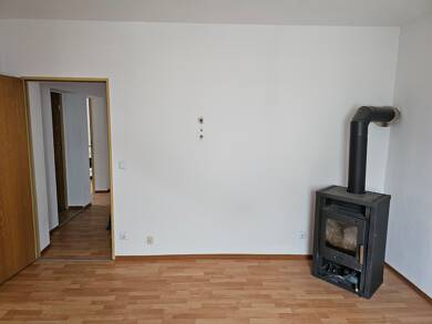 Studio zur Miete 295 € 2 Zimmer 51 m² Souterrain, 2. Geschoss frei ab 01.07.2025 Bahnhofsplatz 3 Mühlhof Wiesau 95676