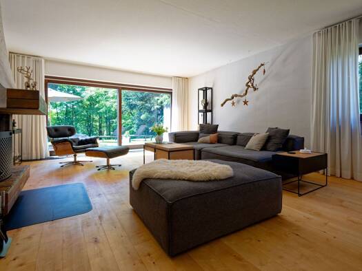 Einfamilienhaus zur Miete 2.200 € 5 Zimmer 185 m² 1.532 m² Grundstück frei ab sofort Loch Stein 90547