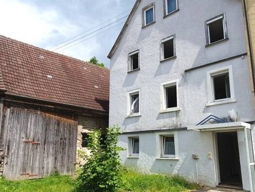 Haus zum Kauf 115.000 € 5,5 Zimmer 115 m² 865 m² Grundstück Stuppach Bad Mergentheim 97980
