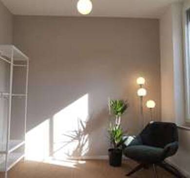 Wohnung zur Miete 385 € 13,7 m² 1 Geschosse frei ab 01.09.2025 Tuchergartenstraße 14 Pirckheimerstraße Nürnberg 90409
