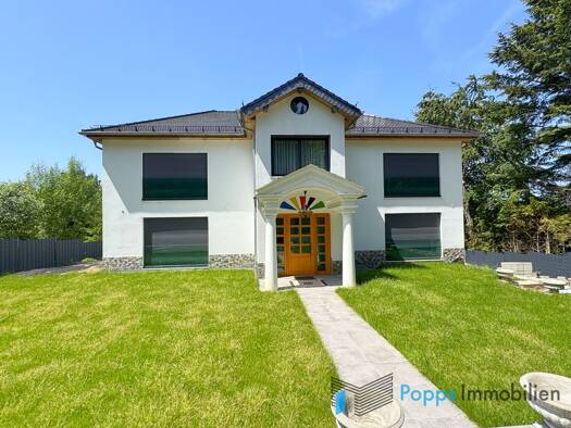 Villa zur Miete 5.500 € 9 Zimmer 375 m² 2.015 m² Grundstück frei ab 01.11.2026 Glashütten Glashütten 61479