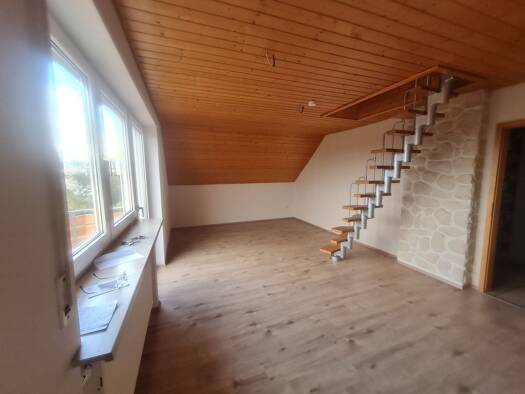 Maisonette zur Miete 770 € 3 Zimmer 78 m² frei ab sofort Niederwerrn 97464