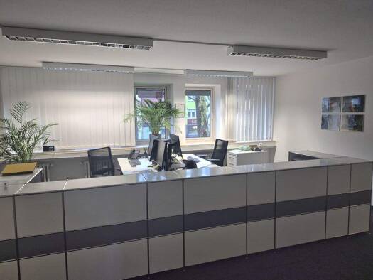 Büro zur Miete 1.635 € 1 Zimmer 272 m² Bürofläche Cracau Krefeld 47799