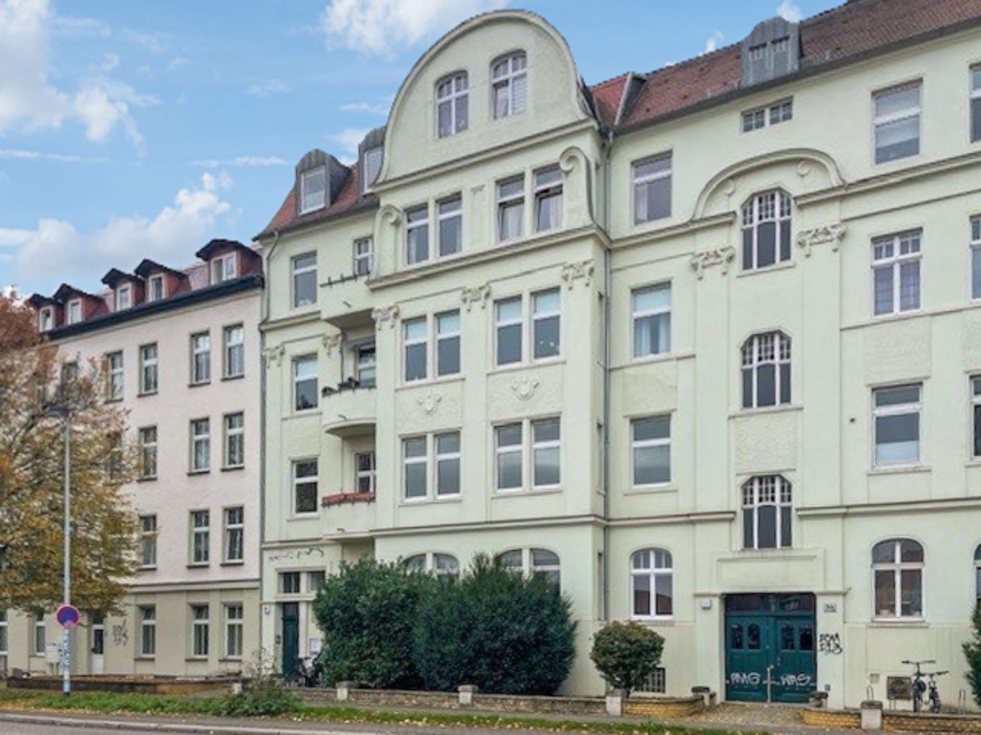 Wohnung zum Kauf 200.000 € 3 Zimmer 103 m²<br/>Wohnfläche 2.<br/>Geschoss Olvenstedter Platz Magdeburg 39108