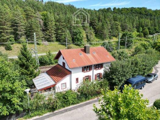 Einfamilienhaus zum Kauf 259.000 € 7 Zimmer 181 m² 763 m² Grundstück Hattingen Immendingen 78194