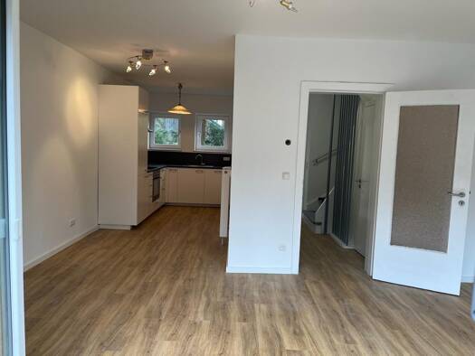 Reihenhaus zur Miete 1.480 € 4 Zimmer 76 m² 70 m² Grundstück frei ab 01.12.2026 Schnelsen Eimsbüttel 22459