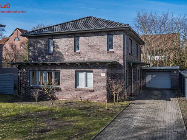 Einfamilienhaus zum Kauf 469.000 € 5 Zimmer 141,7 m² 935 m² Grundstück frei ab sofort Westerstede Westerstede 26655