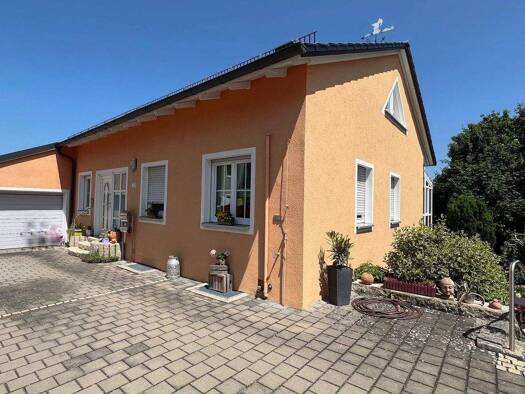 Einfamilienhaus zum Kauf 669.000 € 5 Zimmer 188 m² 765 m² Grundstück frei ab sofort Treuchtlingen Treuchtlingen 91757
