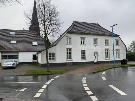 Mehrfamilienhaus zum Kauf 668.000 € 22 Zimmer 492 m² 1.190 m² Grundstück Till-Moyland Bedburg-Hau 47551