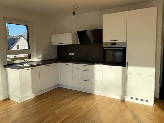 Wohnung zur Miete 1.490 € 4 Zimmer 92,9 m² 1. Geschoss frei ab sofort Bischofsweiher Straße 34 Dechsendorf Erlangen 91056