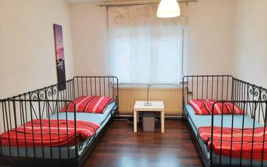WG-Zimmer zur Miete Wohnen auf Zeit 550 € 14 m² frei ab 29.11.2025 Schillerstrasse 0 Altbach (Esslingen) 73776