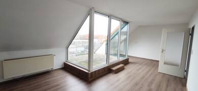 Wohnung zur Miete 385 € 2 Zimmer 59,6 m² Dachgeschoss, 3. Geschoss frei ab sofort Georgstraße 30 Aschersleben Aschersleben 06449