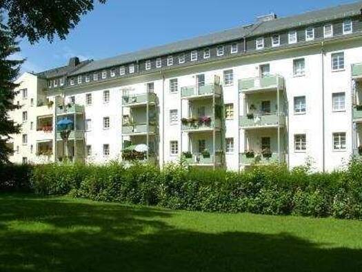 Wohnung zur Miete 230 € 1 Zimmer 43 m² frei ab sofort Bernsdorf Bernsdorf 09126