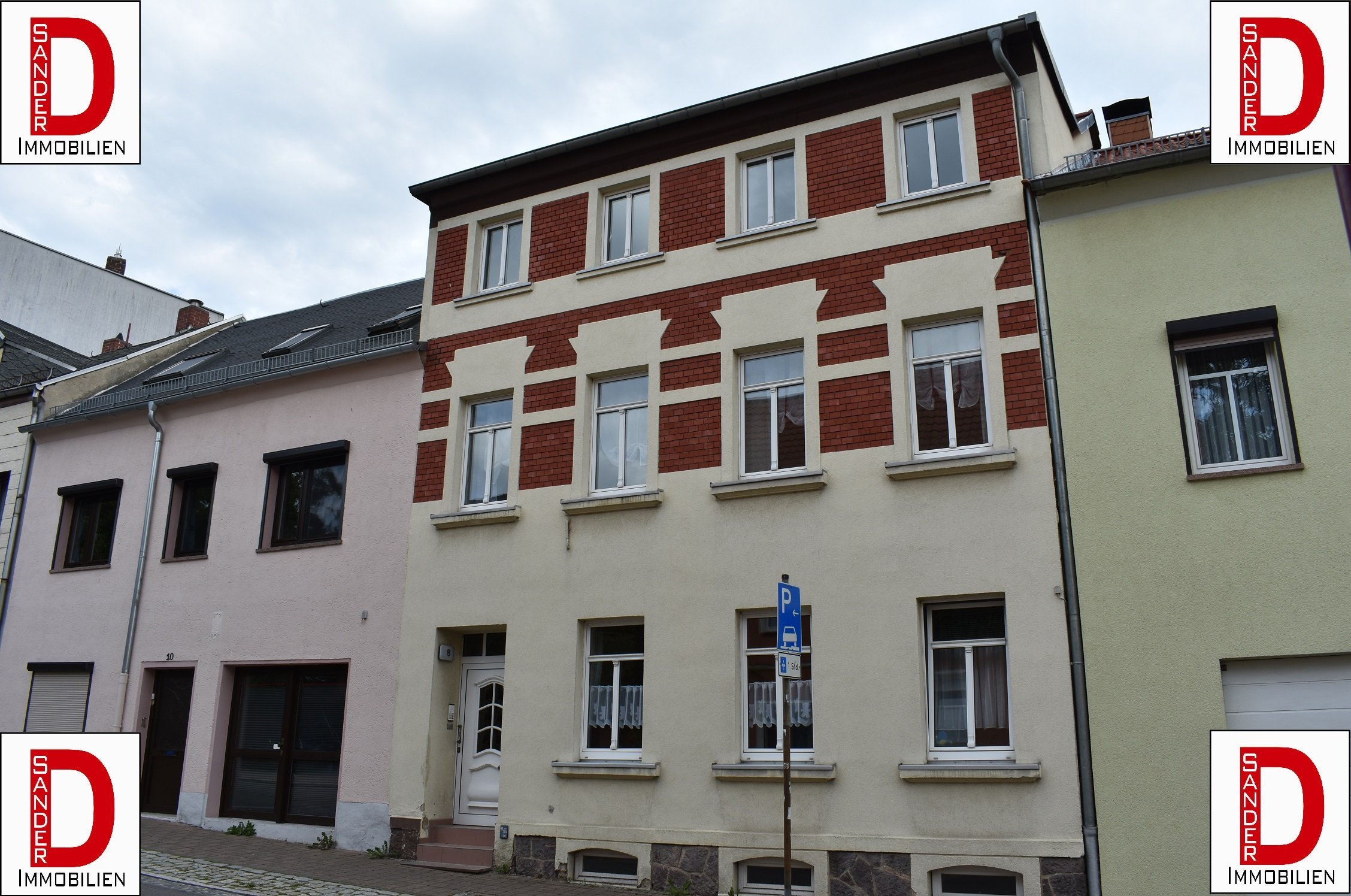 Einfamilienhaus zum Kauf 180.000 € 9 Zimmer 260 m²<br/>Wohnfläche 200 m²<br/>Grundstück ab sofort<br/>Verfügbarkeit Königsstraße 8 Borna Borna 04552