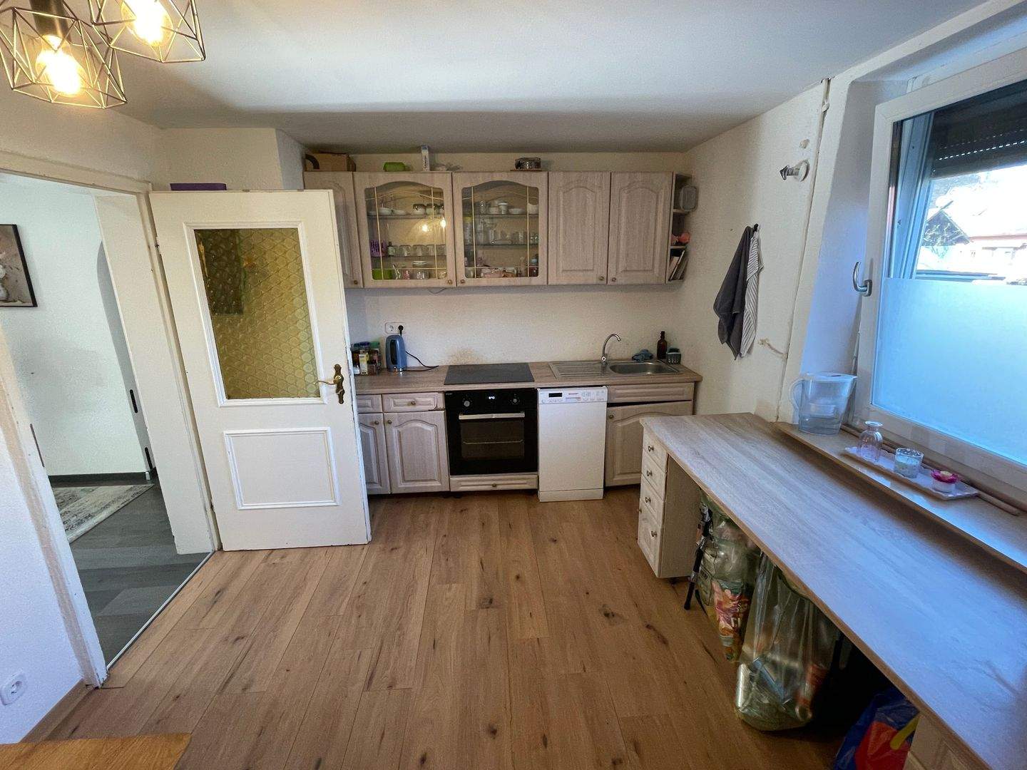 Immobilie in Schwanau - Platz für eine große Familie! Modernisiertes Zweifamilienhaus mit kleinem Garten und großem Hof - Bild 2