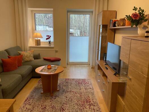 Wohnung zur Miete 470 € 2 Zimmer 55 m² Geschoss 2/3 frei ab sofort Friedrich-Ebert-Platz 1 Schwarzburg 07427