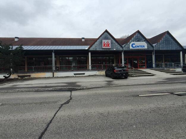 Verkaufsfläche zur Miete 988 € 260,8 m² Verkaufsfläche Gottlieb-Heinrich-Dietz-Straße 15 Schneeberg 08289