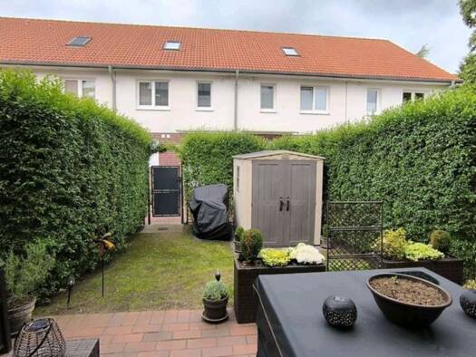 Reihenhaus zur Miete 1.690 € 5 Zimmer 121 m² frei ab 01.01.2026 Hainholzer Damm 36 a Elmshorn 25337