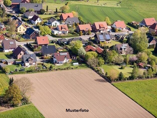 Land-/Forstwirtschaft zum Kauf 4.900 € 9.197,3 m² Grundstück Dörgenhausen Hoyerswerda 02977