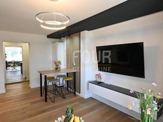 Wohnung zur Miete 800 € 2 Zimmer 34 m² Kostrena Kostrena 51221