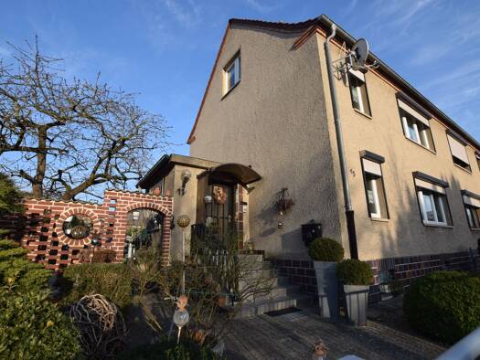 Doppelhaushälfte zum Kauf 179.000 € 5 Zimmer 141 m² 356 m² Grundstück Berliner Str. 13 Grabow Grabow 19300
