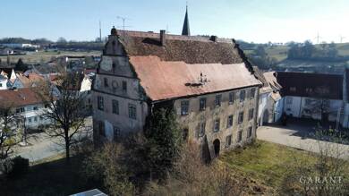 Schloss zum Kauf 150.000 € 25 Zimmer 600 m² 1.715 m² Grundstück Merchingen Ravenstein 74747