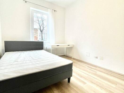 WG-Zimmer zur Miete Wohnen auf Zeit 480 € 16 m² 1. Geschoss frei ab sofort Galgenhof Nürnberg 90459