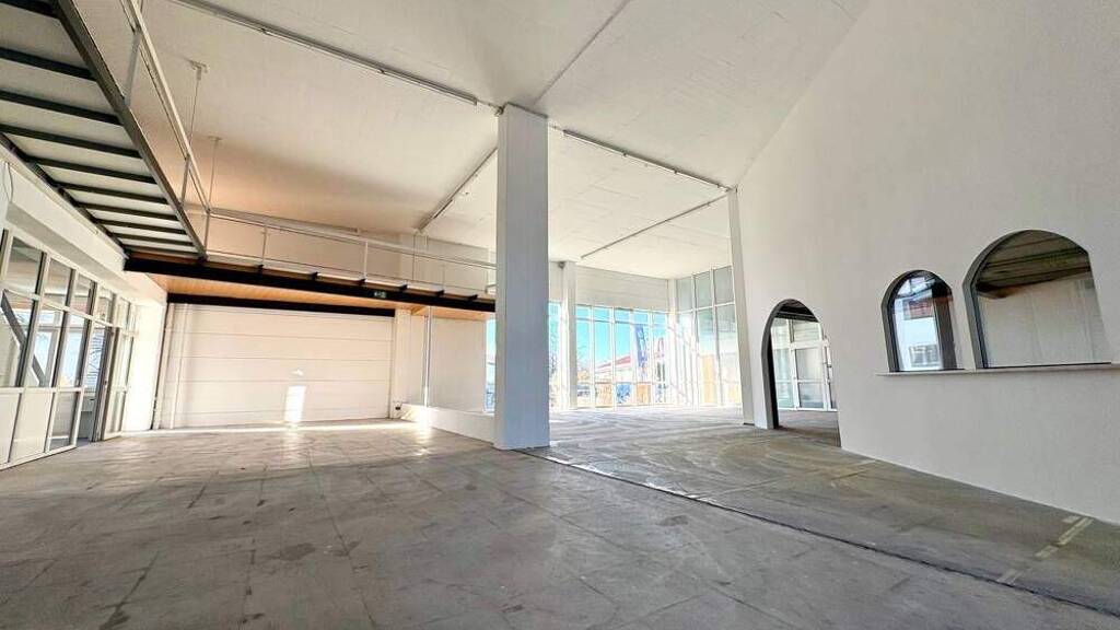 Ausstellungsfläche zur Miete 11 € 363 m² Verkaufsfläche Potzham Taufkirchen 82024