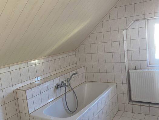 Wohnung zur Miete 340 € 3 Zimmer 62 m² 2. Geschoss frei ab sofort Kirchberger Str. 38 Wilkau-Haßlau 08112