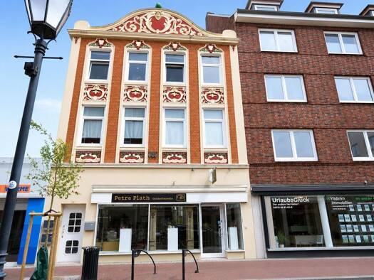 Wohnung zum Kauf 240.000 € 3 Zimmer 80 m² 2 Geschosse frei ab sofort Schillerstraße 34 Cuxhaven Cuxhaven 27472