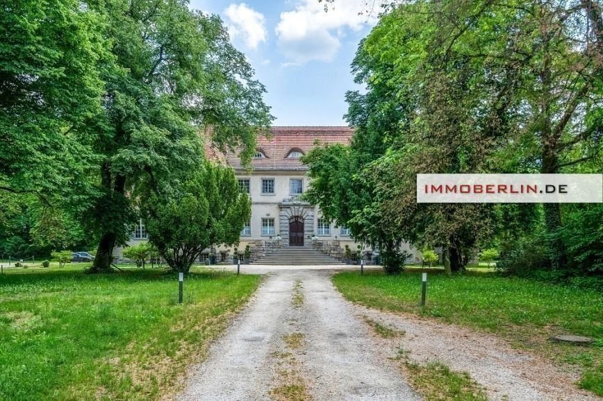 Einfamilienhaus zum Kauf 570.000 € 3 Zimmer 145 m²<br/>Wohnfläche 500 m²<br/>Grundstück ab sofort<br/>Verfügbarkeit Potsdam 14476