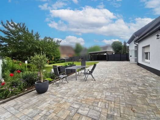 Mehrfamilienhaus zum Kauf 480.000 € 12 Zimmer 371 m² 1.594 m² Grundstück Schermen Möser 39291