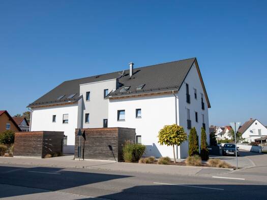 Wohnung zur Miete 725 € 1 Zimmer 71 m² Geschoss 2/2 frei ab 01.11.2026 Regensburger Straße 19 Abensberg Abensberg 93326