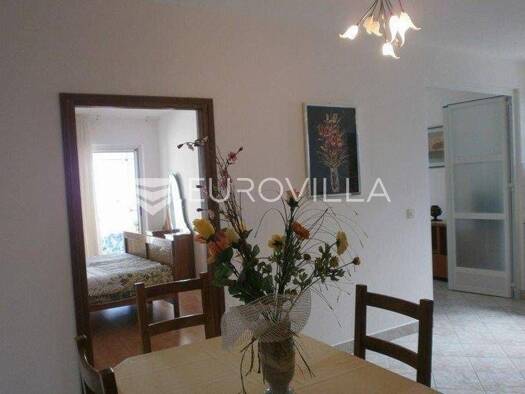 Wohnung zur Miete 1.300 € 2 Zimmer 80 m² Krk Krk