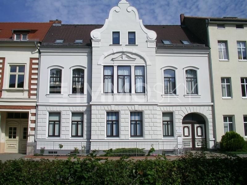 Mehrfamilienhaus zum Kauf als Kapitalanlage geeignet 1.300.000 € 24 Zimmer 501 m²<br/>Wohnfläche 2.100 m²<br/>Grundstück Altstadt Brandenburg an der Havel 14770