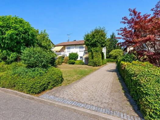 Doppelhaushälfte zum Kauf 290.000 € 4 Zimmer 98 m² 407 m² Grundstück Überlingen Singen (Hohentwiel) 78224