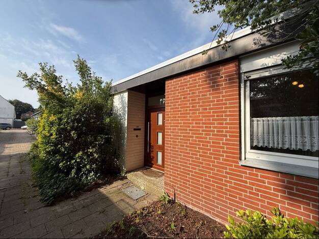 Bungalow zum Kauf 245.000 € 5 Zimmer 100 m² 317 m² Grundstück Deichhorst Delmenhorst 27753