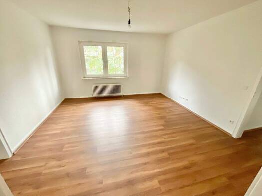 Wohnung zur Miete 638 € 4 Zimmer 75 m² 1. Geschoss Moltkestraße 85 Huttrop Essen 45138