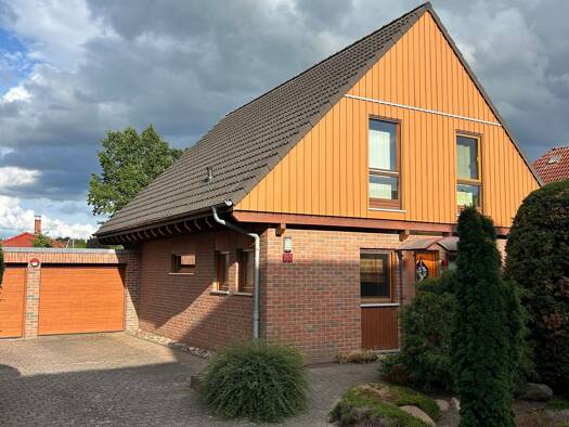 Einfamilienhaus zum Kauf 270.000 € 4 Zimmer 132 m² 600 m² Grundstück frei ab sofort Am Eckernkamp (Zerbst) 20 Zerbst Zerbst/Anhalt 39261