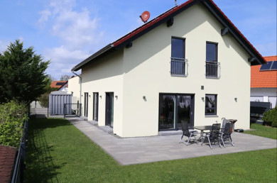 Einfamilienhaus zum Kauf 750.000 € 5 Zimmer 183,9 m² 617 m² Grundstück Tüttleben 99869