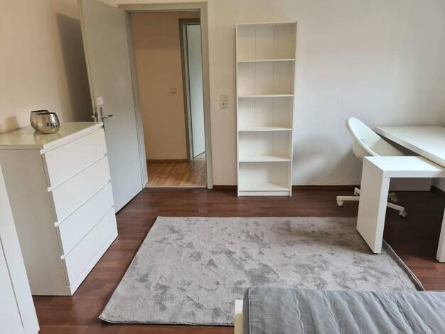 WG-Zimmer zur Miete auf Zeit 250 € 16 m² 1. Geschoss Innenstadt Hof 95030
