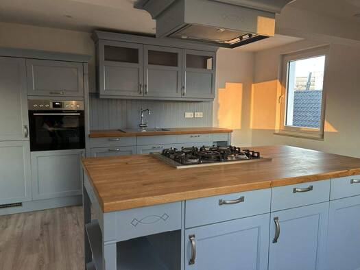 Wohnung zur Miete 1.400 € 4 Zimmer 120 m² 2. Geschoss frei ab sofort Stein 90547