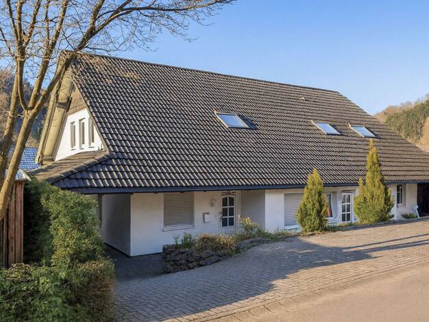 Sonstiges zum Kauf als Kapitalanlage geeignet 279.000 € 6 Zimmer 201 m² 300 m² Grundstück Niedersorpe Schmallenberg 57392